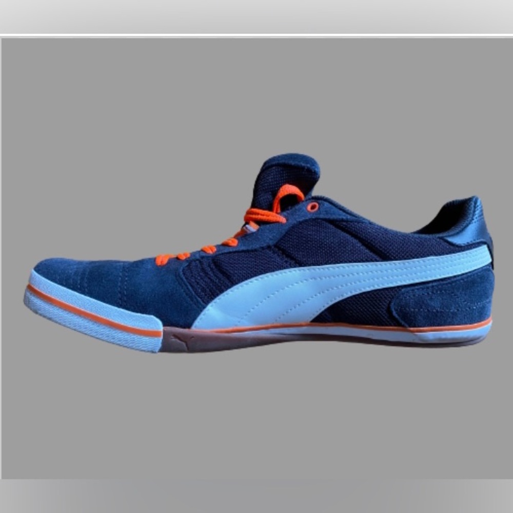 Men’s size 10.05 Puma Esito Vulc Sala Lightly worn